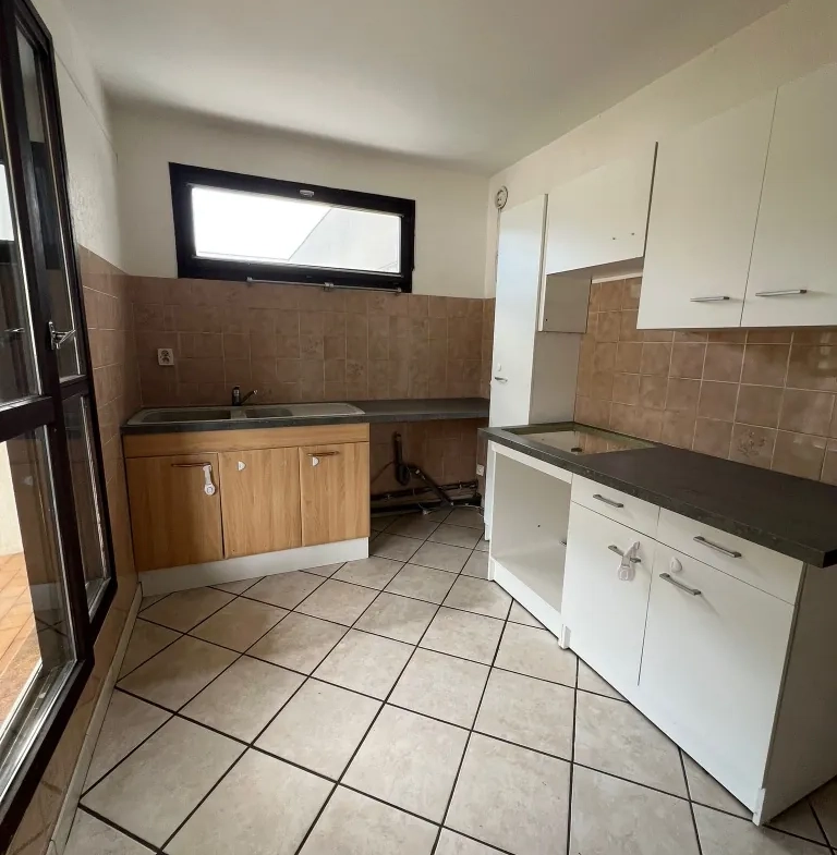 Appartement T2 lumineux avec terrasse et vue sur Chamrousse à Vizille (38) 