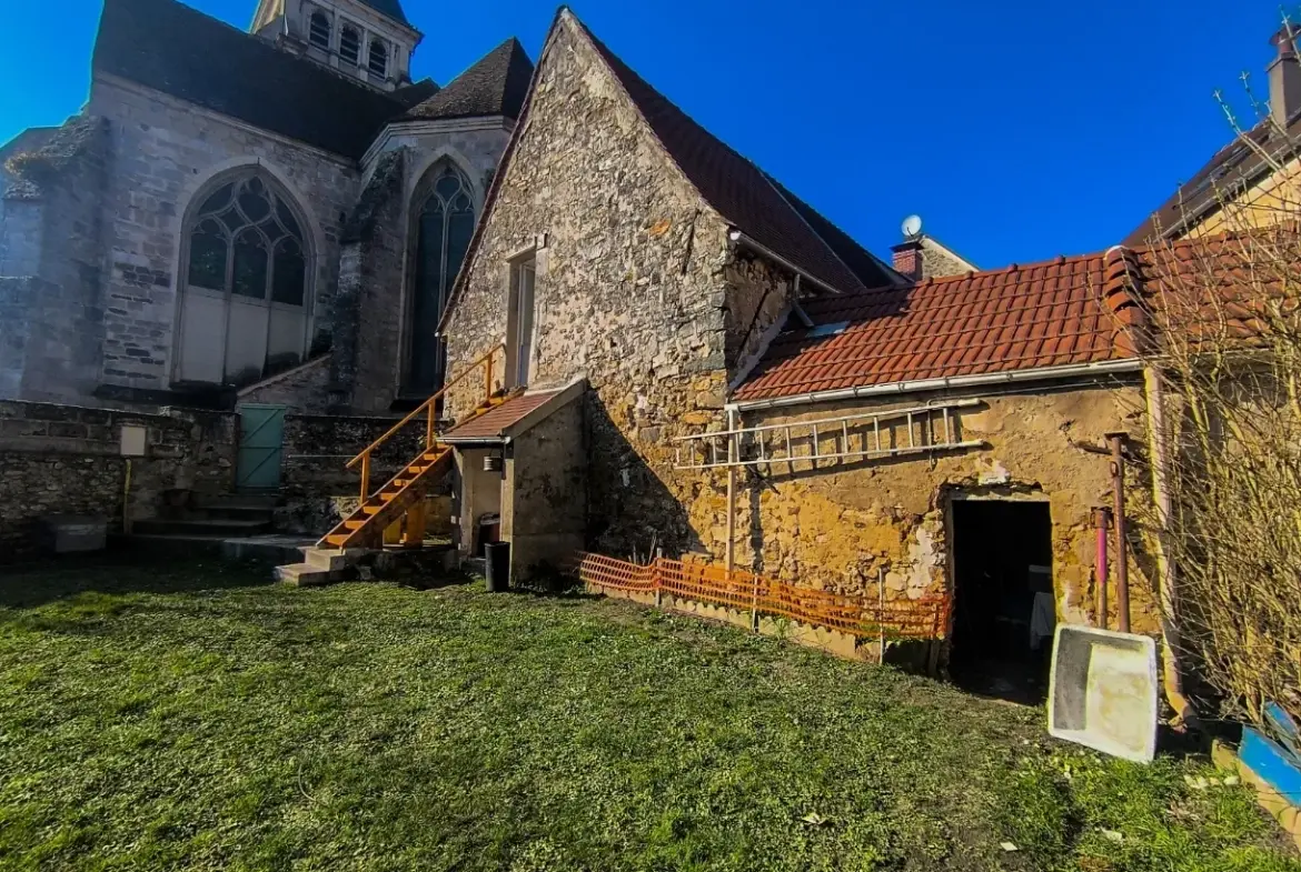 Ensemble immobilier à Chezy-sur-Marne avec maison de charme et potentiel de rénovation 