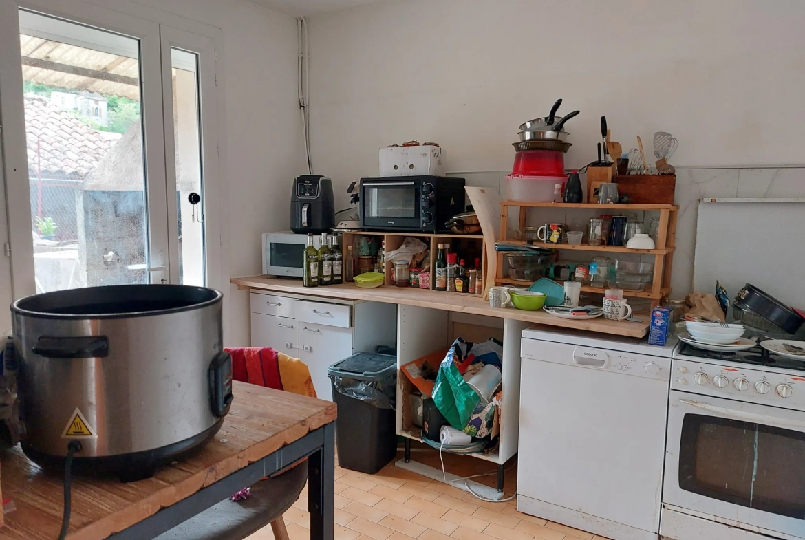 Maison de village avec local commercial et terrasses à Brusque - Vue campagne 