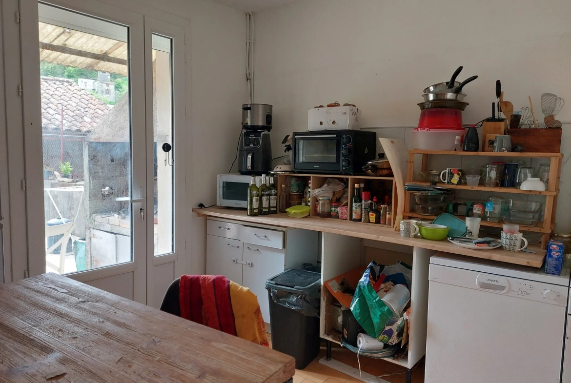 Maison de village avec local commercial et terrasses à Brusque - Vue campagne 