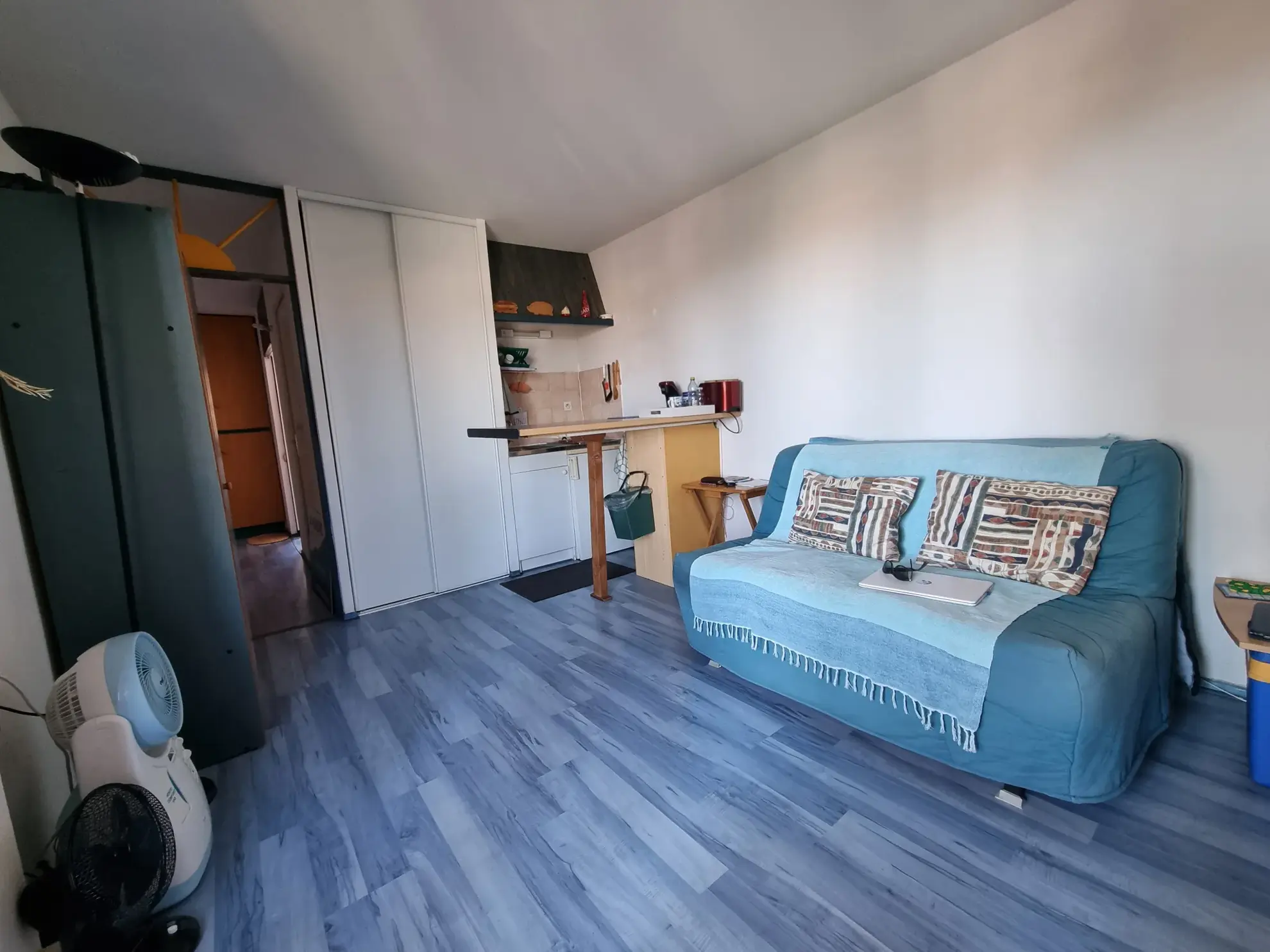 Appartement T2 de 22,54 m² avec vue mer à Saint Pierre La Mer 
