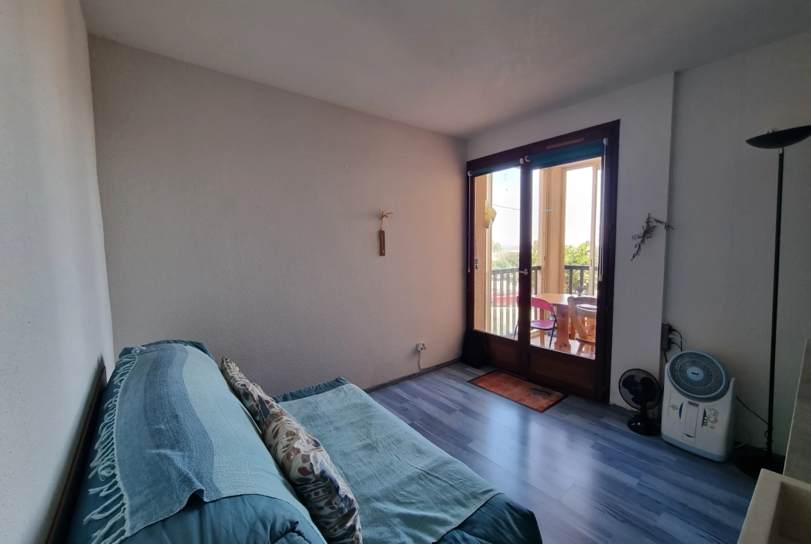 Appartement T2 de 22,54 m² avec vue mer à Saint Pierre La Mer 