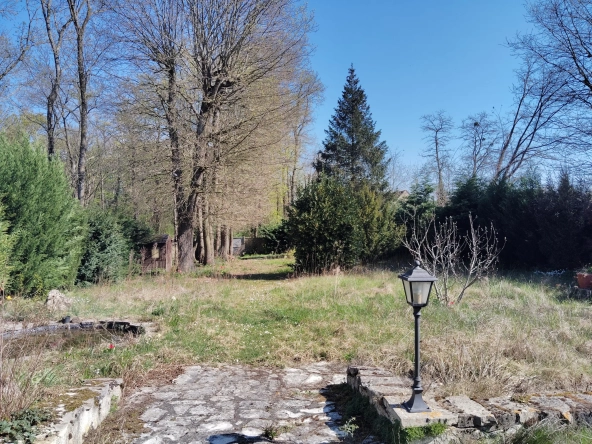 Terrain constructible de 873 m² à Herblay-sur-Seine – Emplacement calme et arboré