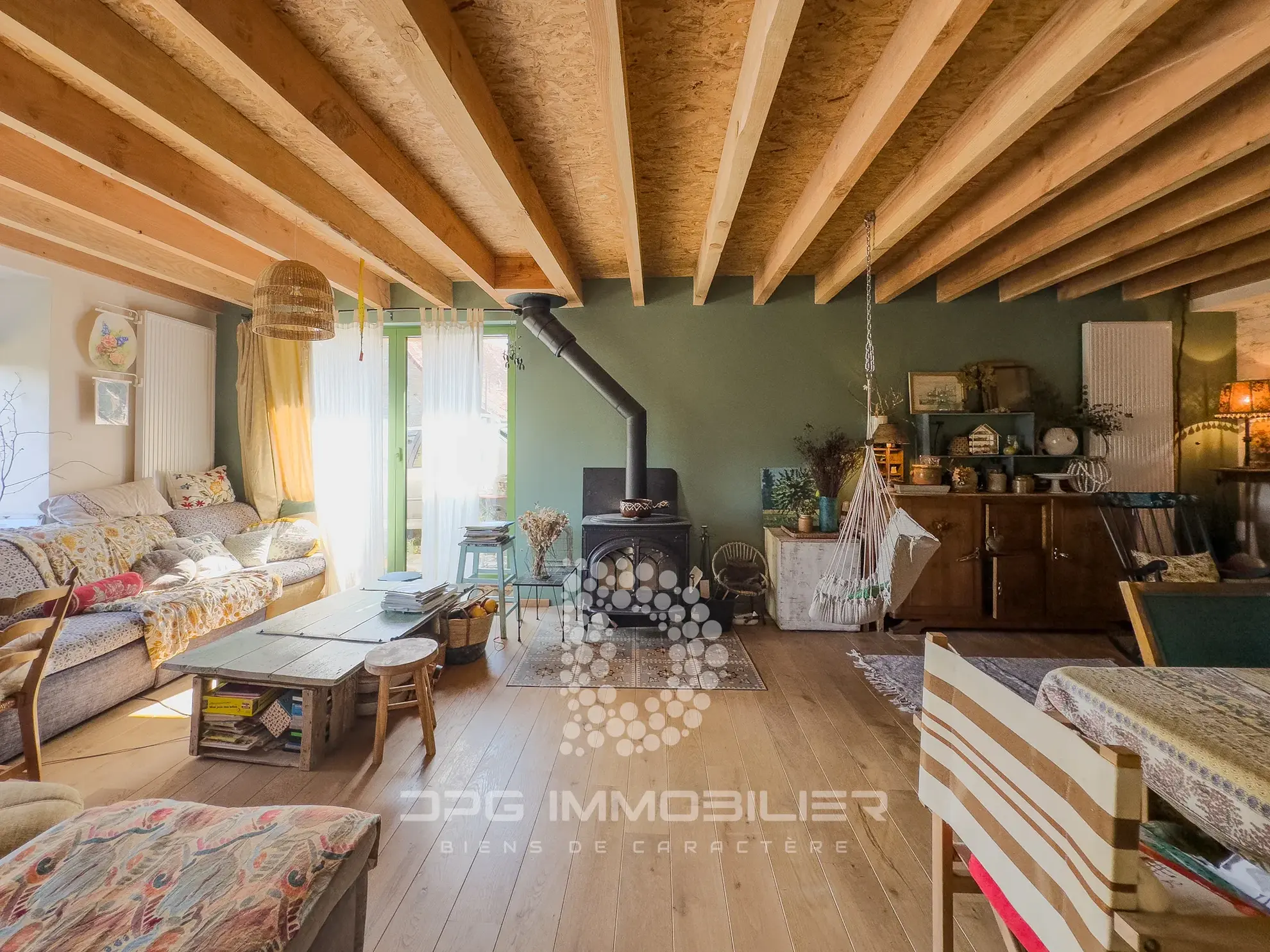 Maison de caractère en Bourgogne avec grange et jardin, idéal projet ou résidence secondaire 