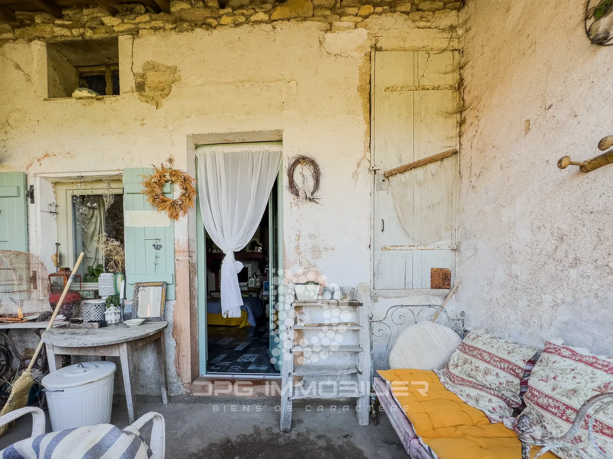 Maison de caractère en Bourgogne avec grange et jardin, idéal projet ou résidence secondaire 