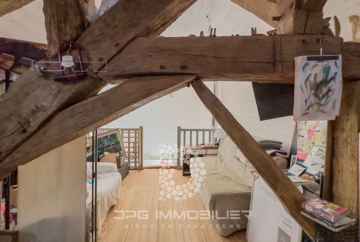 Maison de caractère en Bourgogne avec grange et jardin, idéal projet ou résidence secondaire 