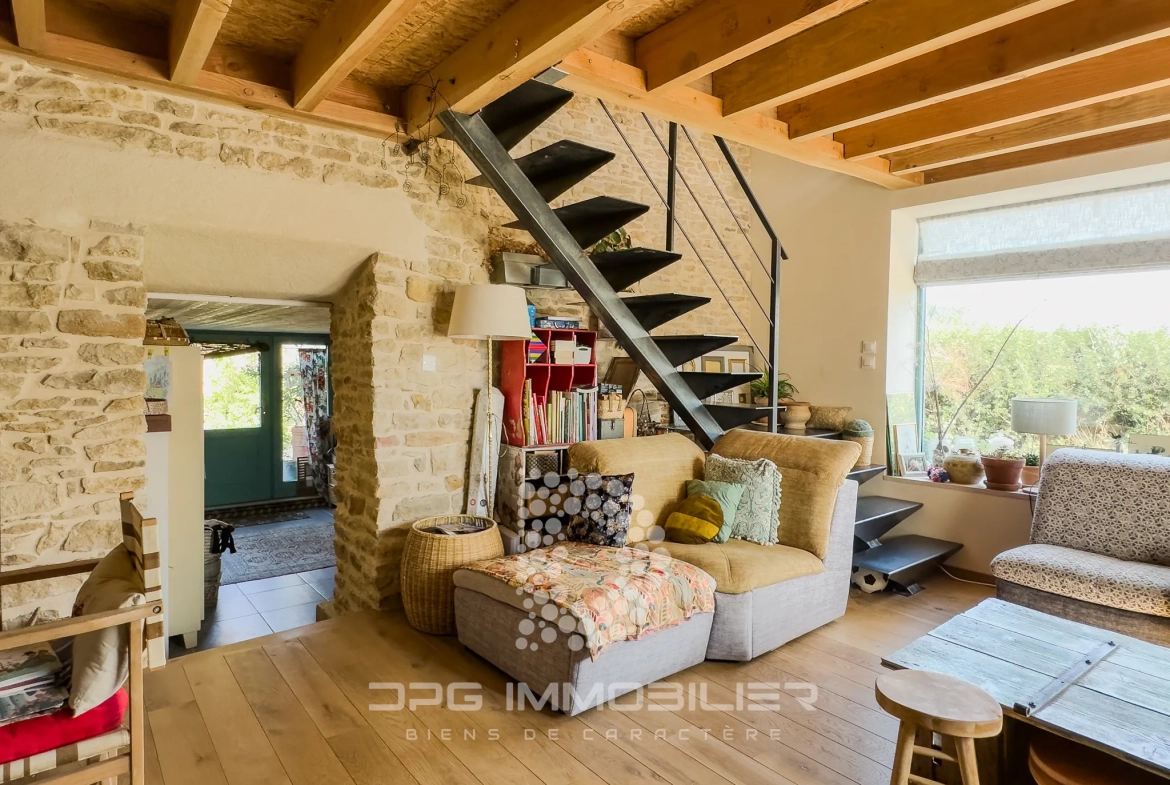 Maison de caractère en Bourgogne avec grange et jardin, idéal projet ou résidence secondaire 