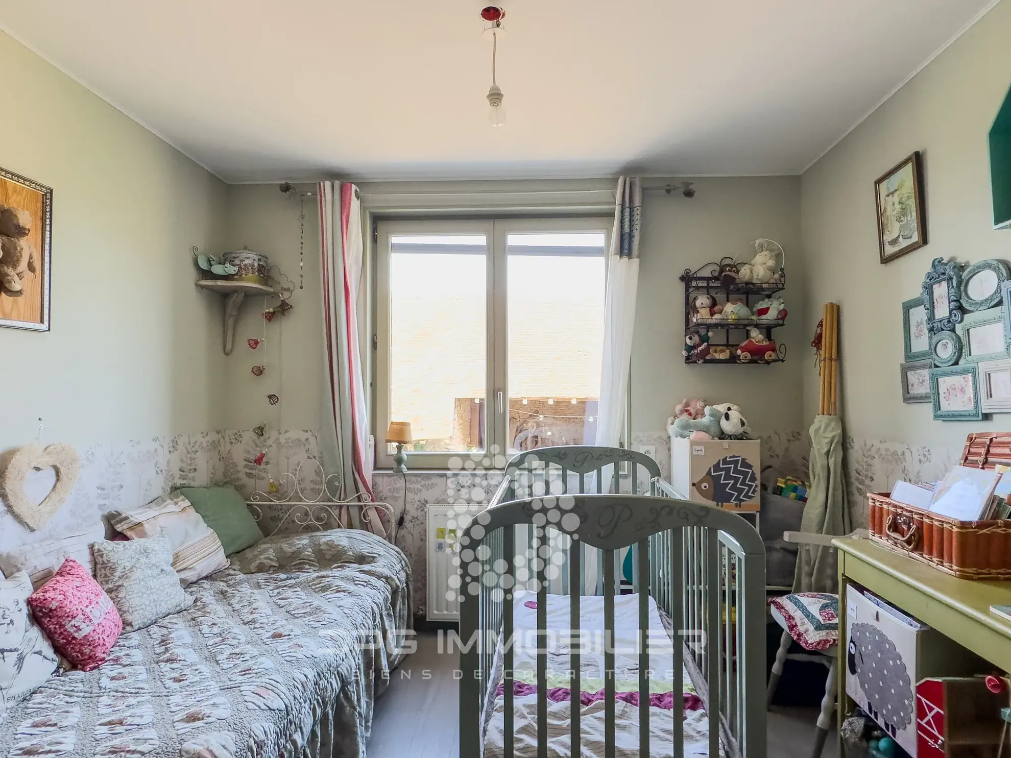 Maison de caractère en Bourgogne avec grange et jardin, idéal projet ou résidence secondaire 