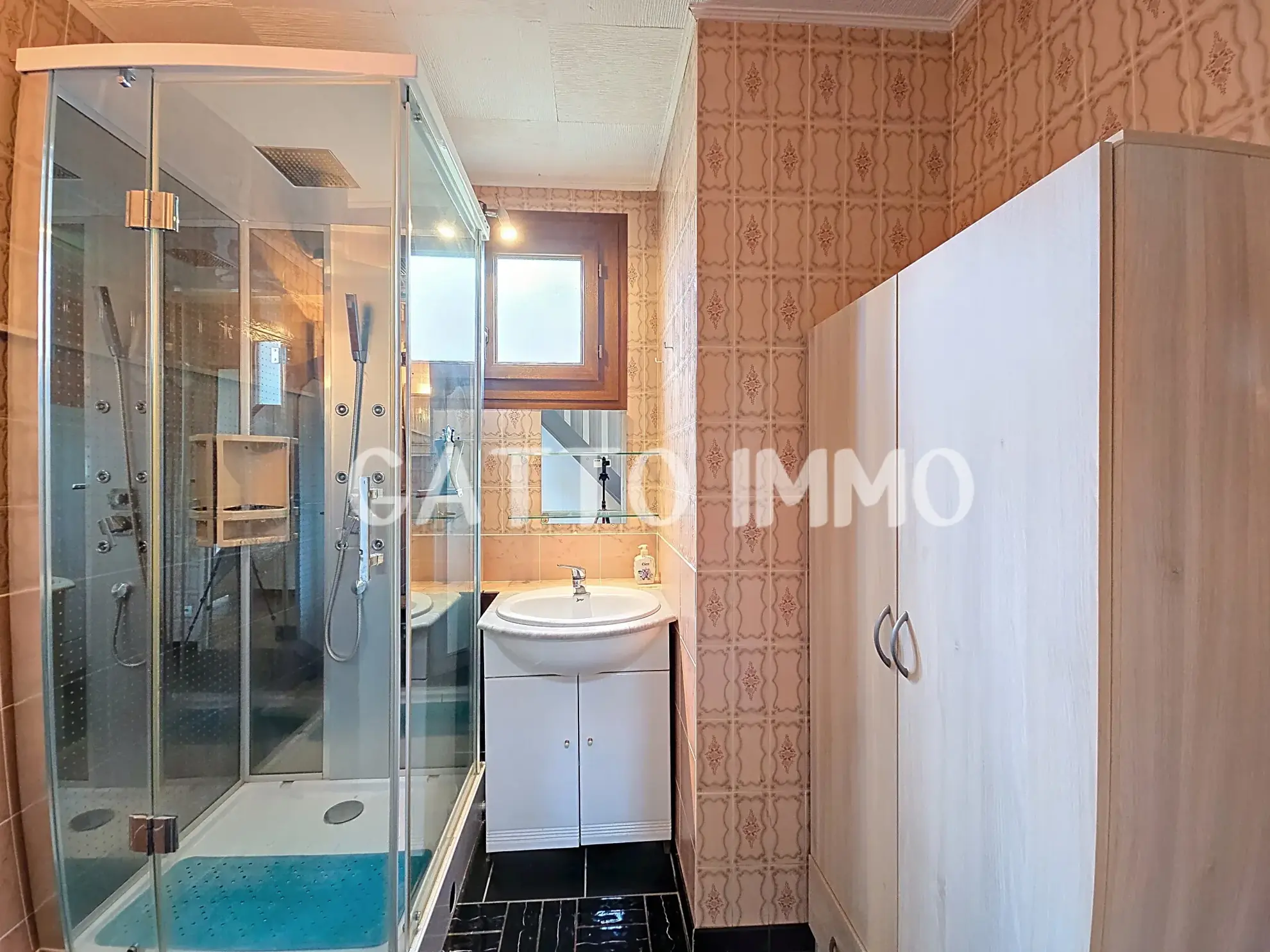 Maison à rénover de 130m² avec 5 chambres, grand garage et jardin à Marly 