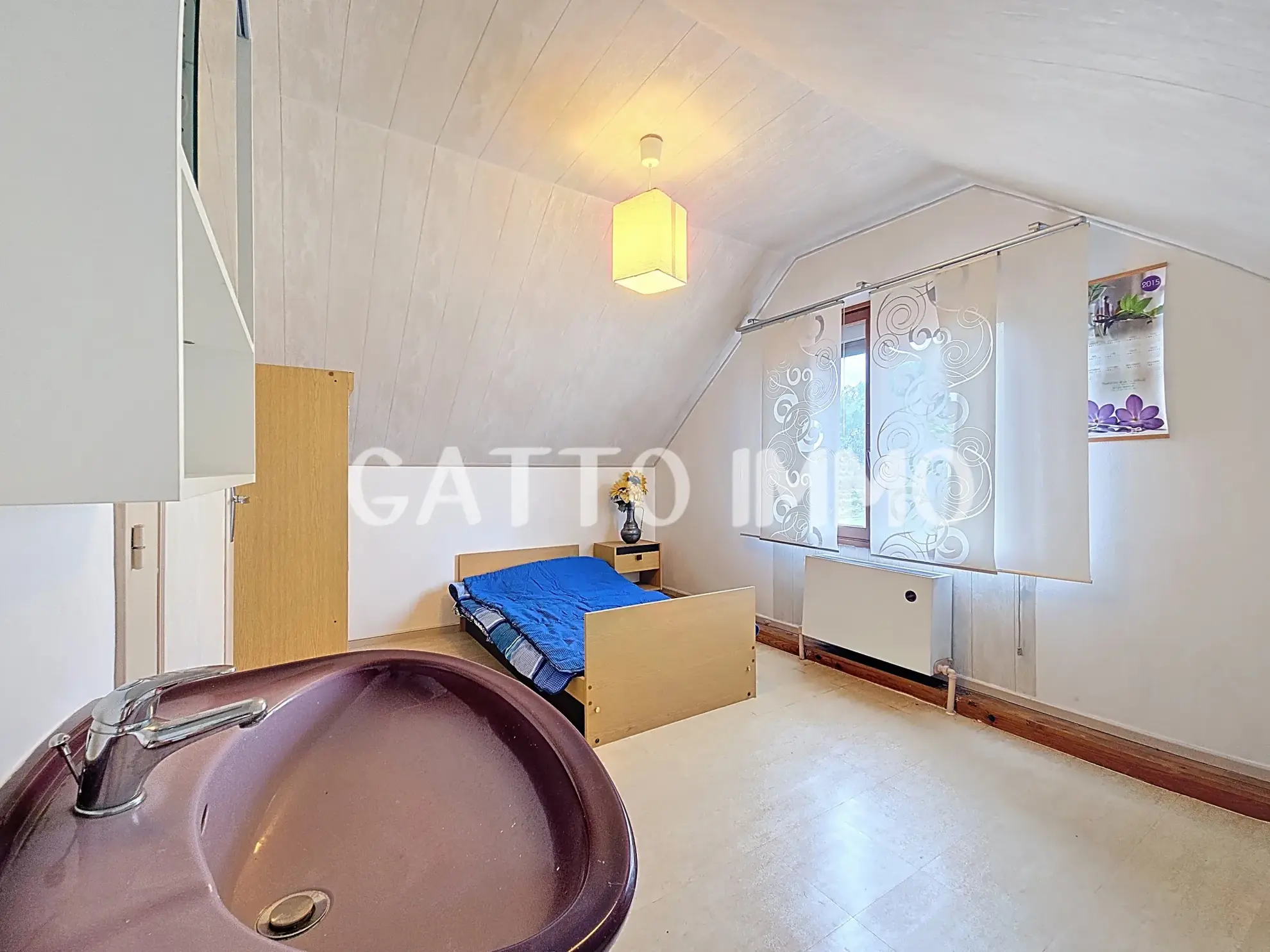 Maison à rénover de 130m² avec 5 chambres, grand garage et jardin à Marly 