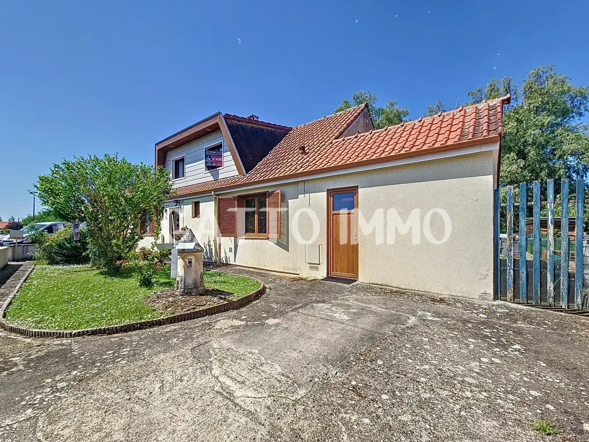 Maison à rénover de 130m² avec 5 chambres, grand garage et jardin à Marly 