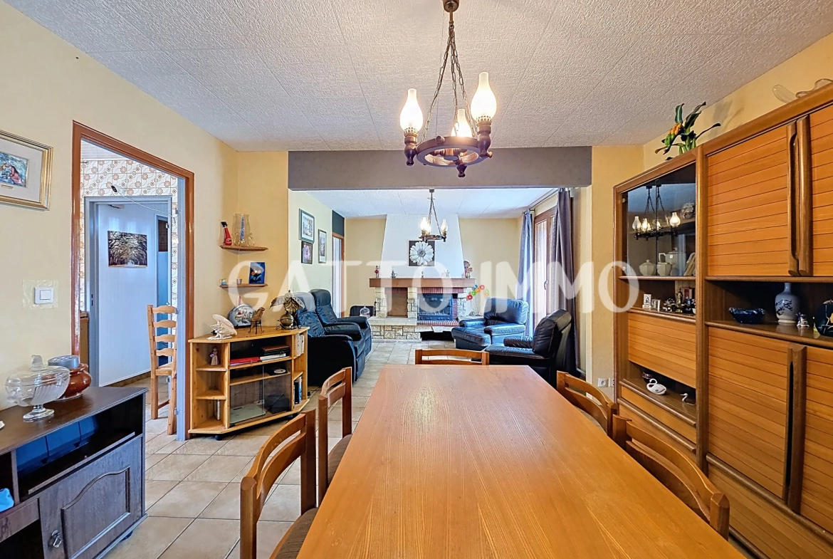 Maison à rénover de 130m² avec 5 chambres, grand garage et jardin à Marly 