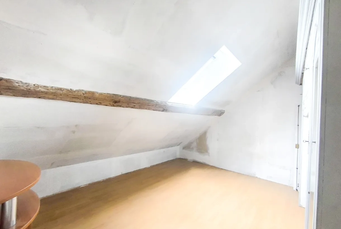 Charmante maison en pierre avec jardin à Chezy-sur-Marne, proche Paris 