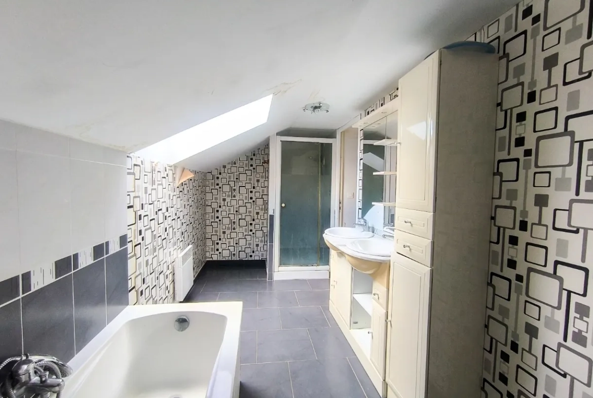 Charmante maison en pierre avec jardin à Chezy-sur-Marne, proche Paris 