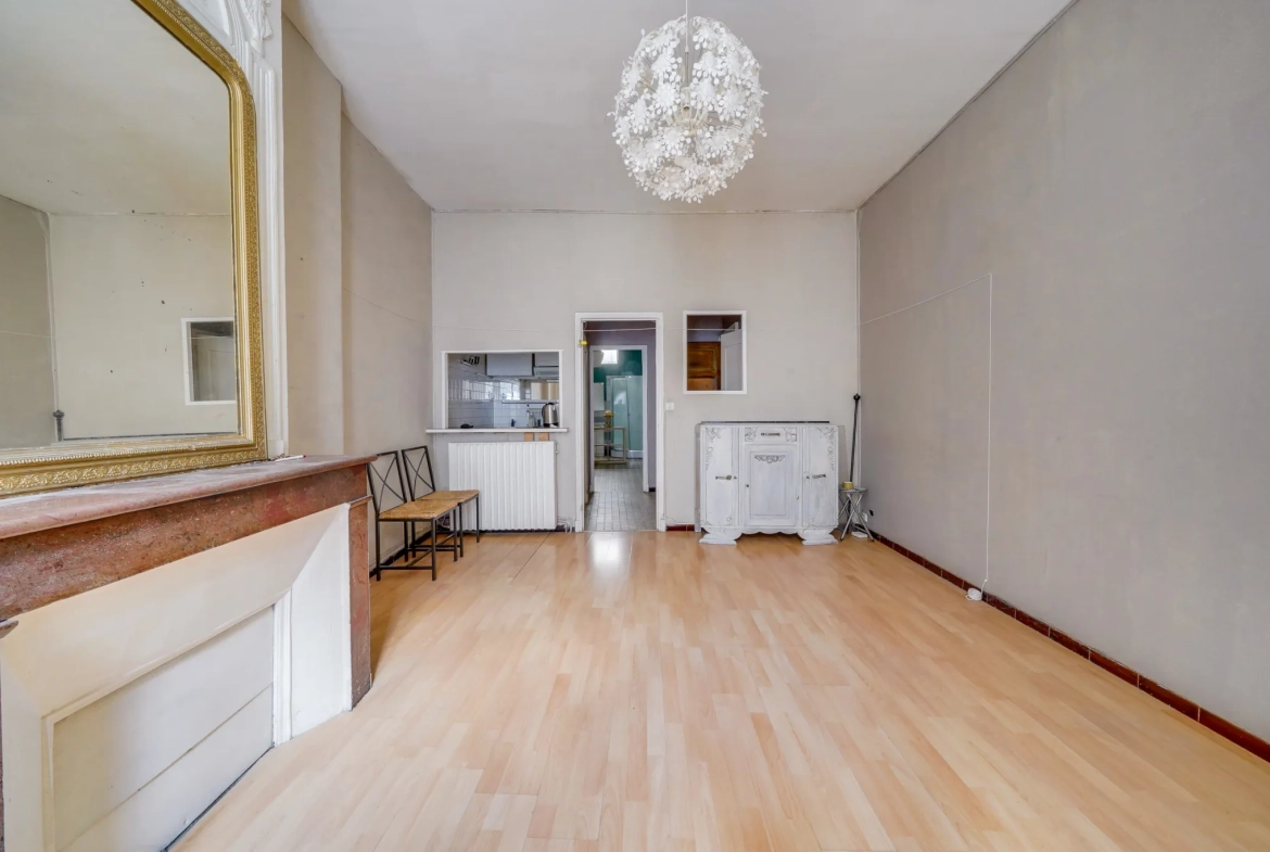 Appartement T2 de 45m² en rez-de-chaussée à Bordeaux avec cave et emplacement privilégié 