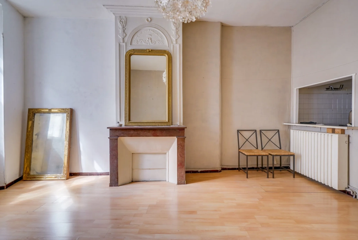 Appartement T2 de 45m² en rez-de-chaussée à Bordeaux avec cave et emplacement privilégié 