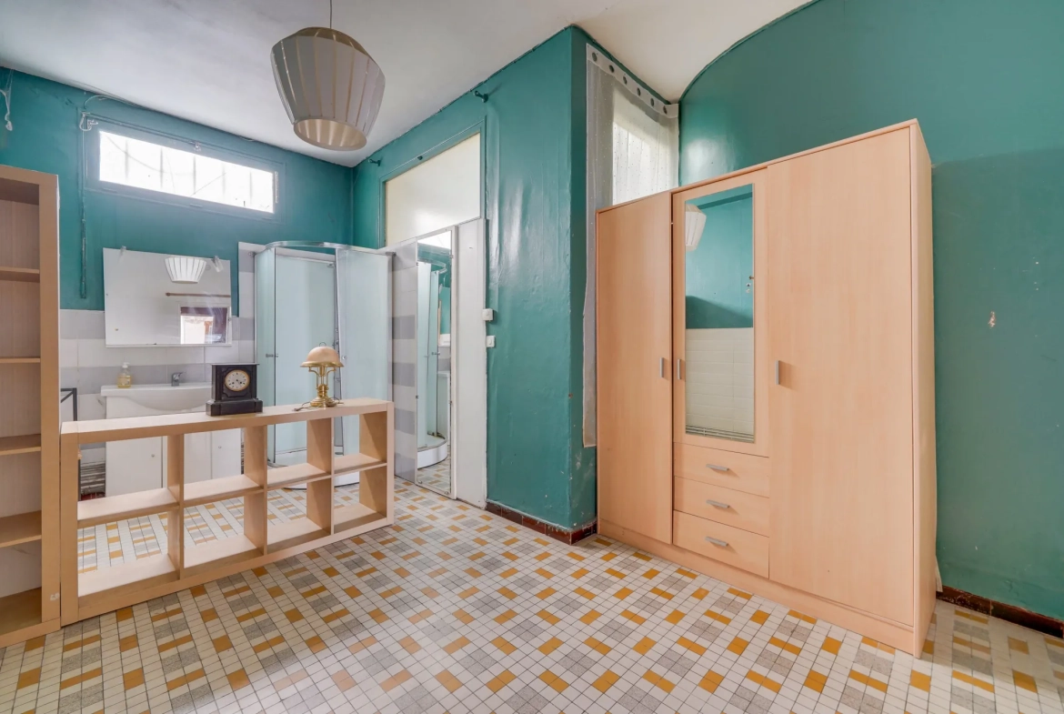 Appartement T2 de 45m² en rez-de-chaussée à Bordeaux avec cave et emplacement privilégié 