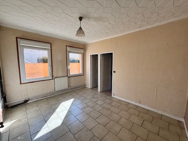 Maison T4 de 113 m² avec garage et dépendance à Caudebec-lès-Elbeuf 