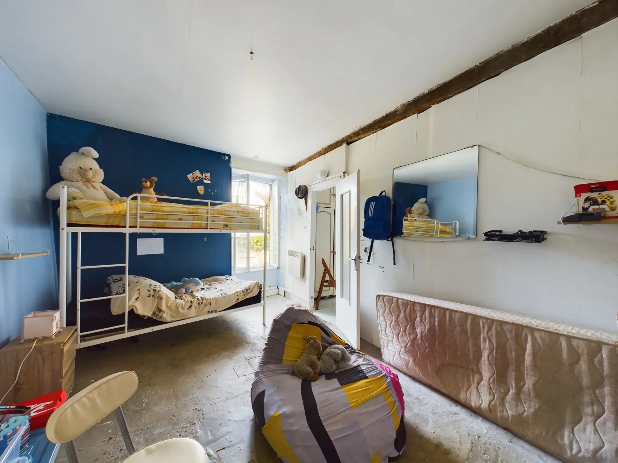 Maison de village rénovée à Saint-Saulge avec jardin de 334 m² et potentiel d'agrandissement 