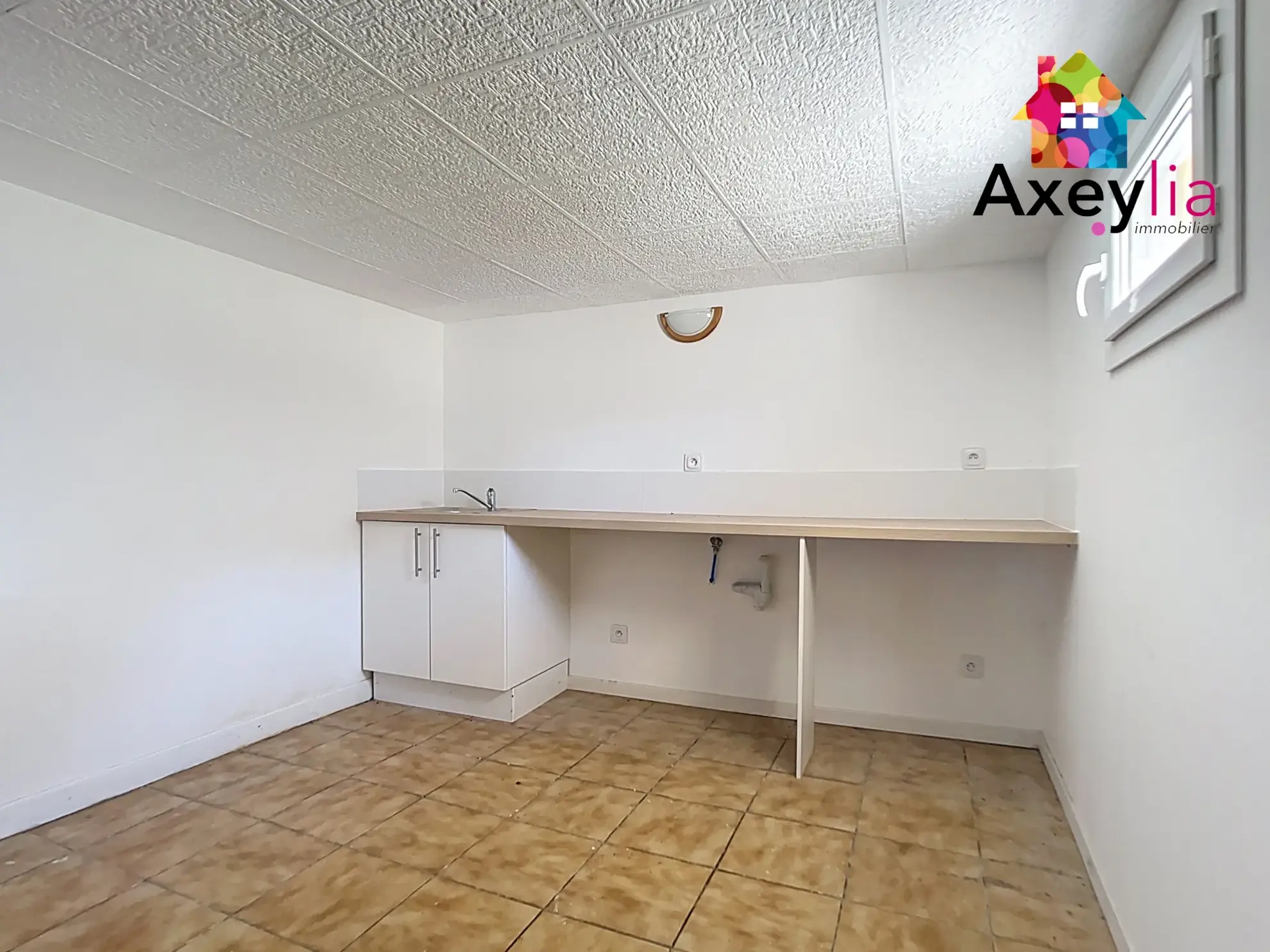 Maison à Riorges entièrement rénovée avec grand terrain de 730m² 