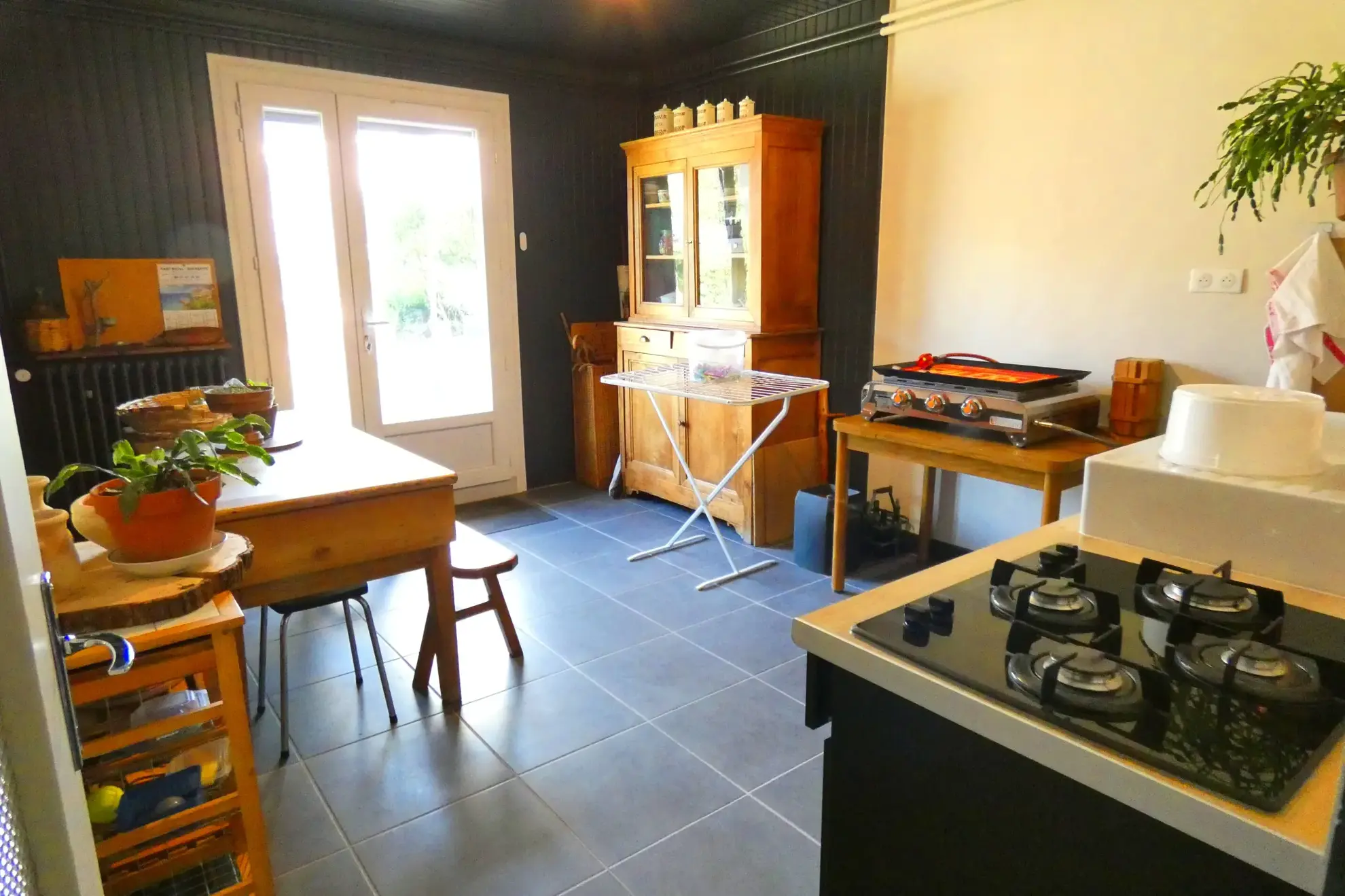 Maison familiale de 5 chambres avec terrasse à Vic-sur-Cère 