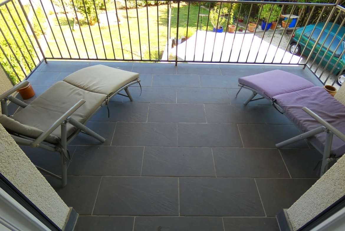 Maison familiale de 5 chambres avec terrasse à Vic-sur-Cère 