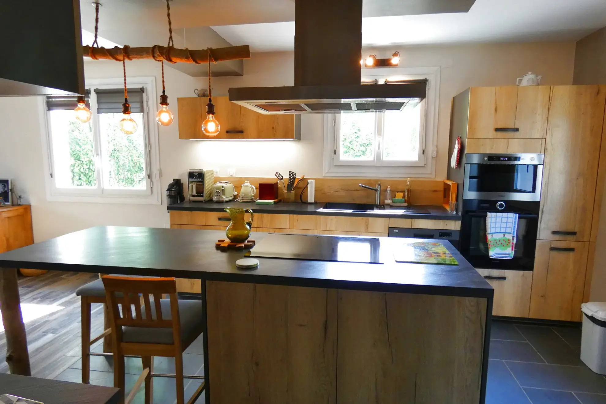 Maison familiale de 5 chambres avec terrasse à Vic-sur-Cère 