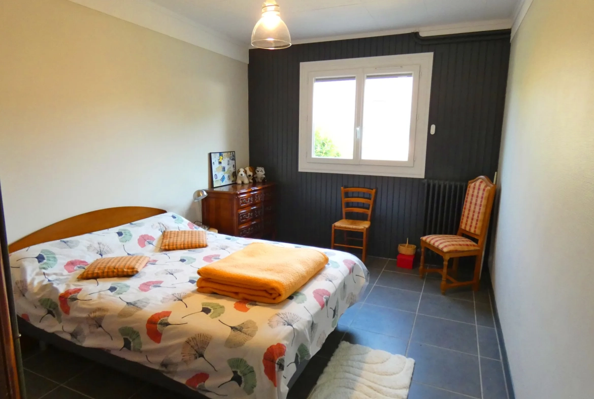 Maison familiale de 5 chambres avec terrasse à Vic-sur-Cère 