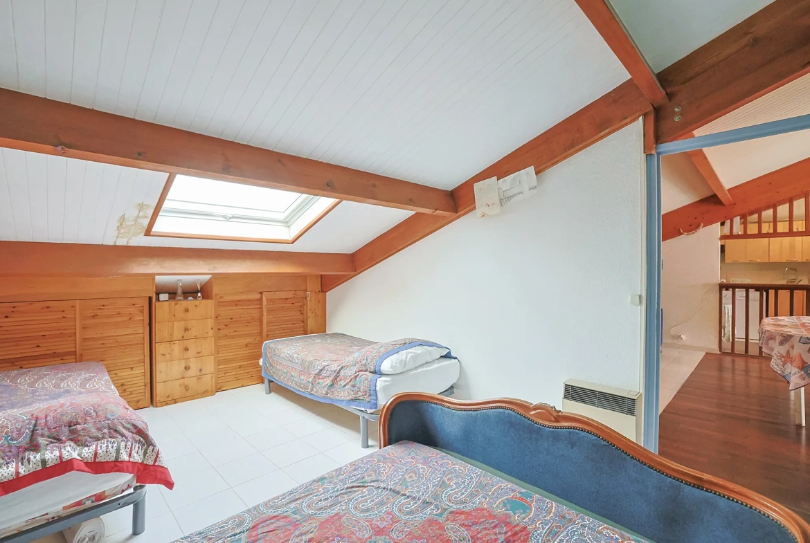 Appartement avec vue imprenable sur le Port de Hyères – 70 m² avec terrasse 