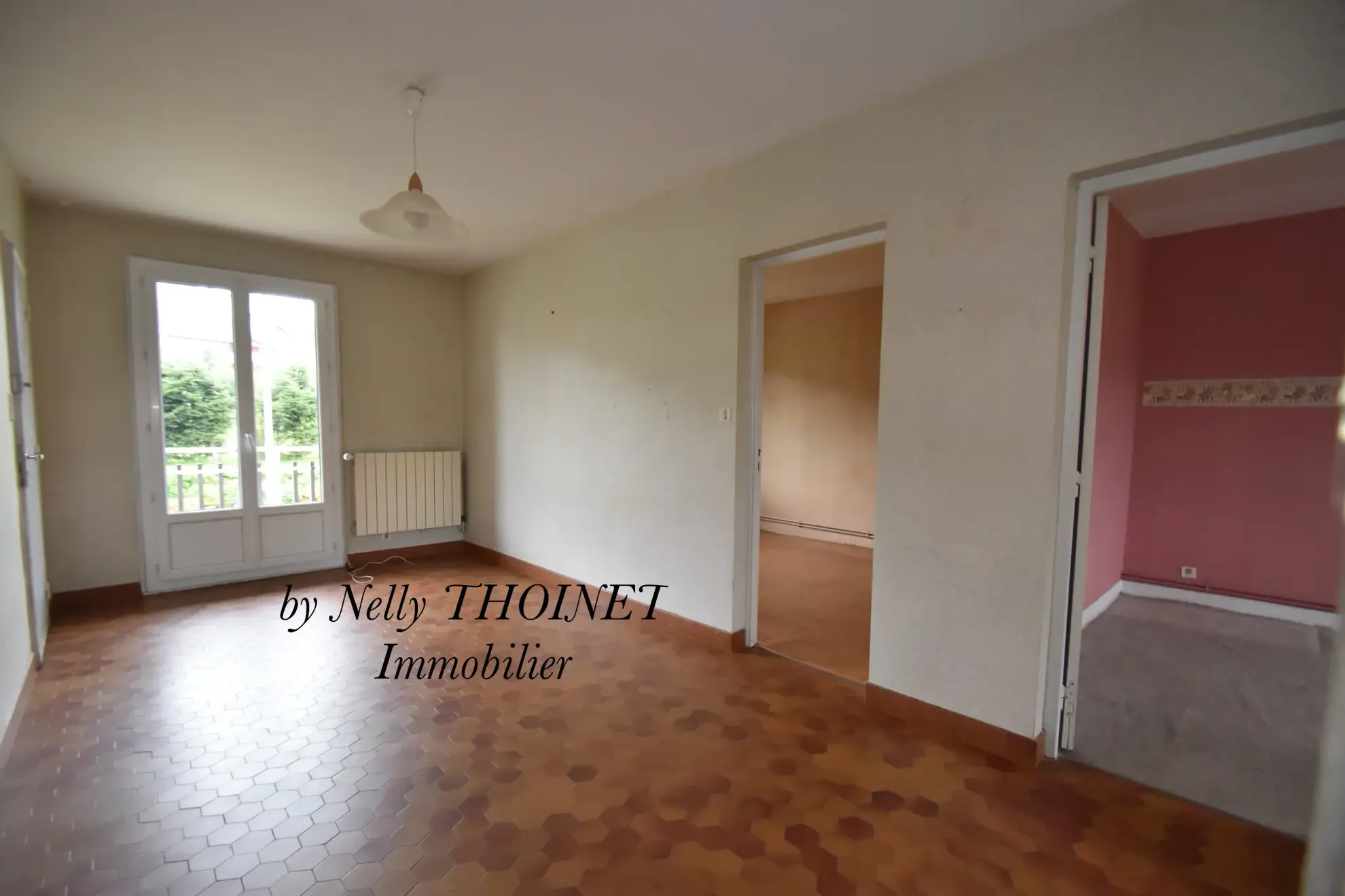 Charmant appartement T3 avec balcon et cave à Besse et Saint-Anastaise, idéal pour investissement ou résidence principale 