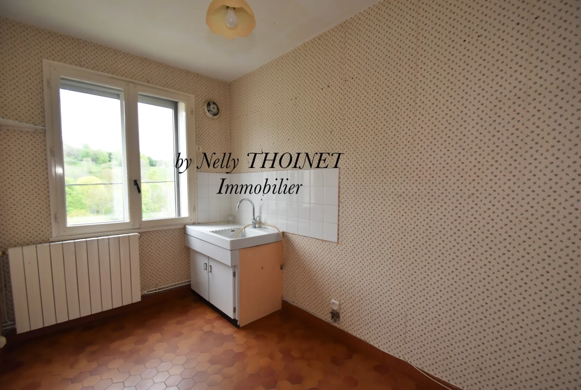 Charmant appartement T3 avec balcon et cave à Besse et Saint-Anastaise, idéal pour investissement ou résidence principale 