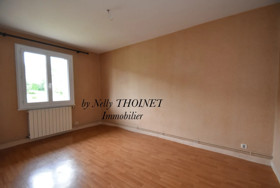 Charmant appartement T3 avec balcon et cave à Besse et Saint-Anastaise, idéal pour investissement ou résidence principale 