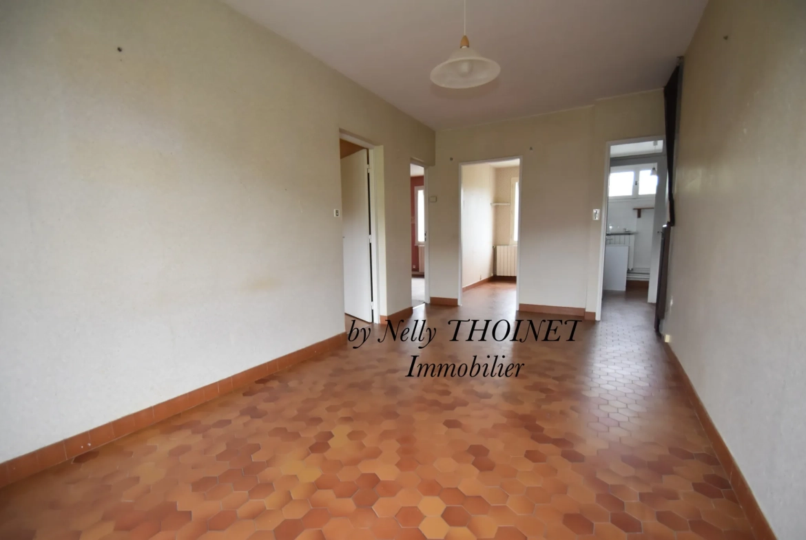 Charmant appartement T3 avec balcon et cave à Besse et Saint-Anastaise, idéal pour investissement ou résidence principale 