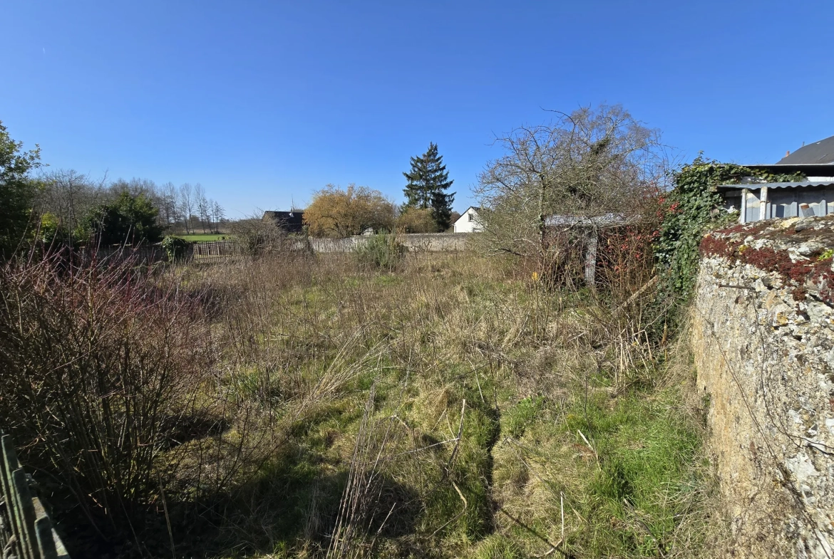 Maison à Marcon avec cour, grange et jardin – 3 chambres, 56 000 EUR 