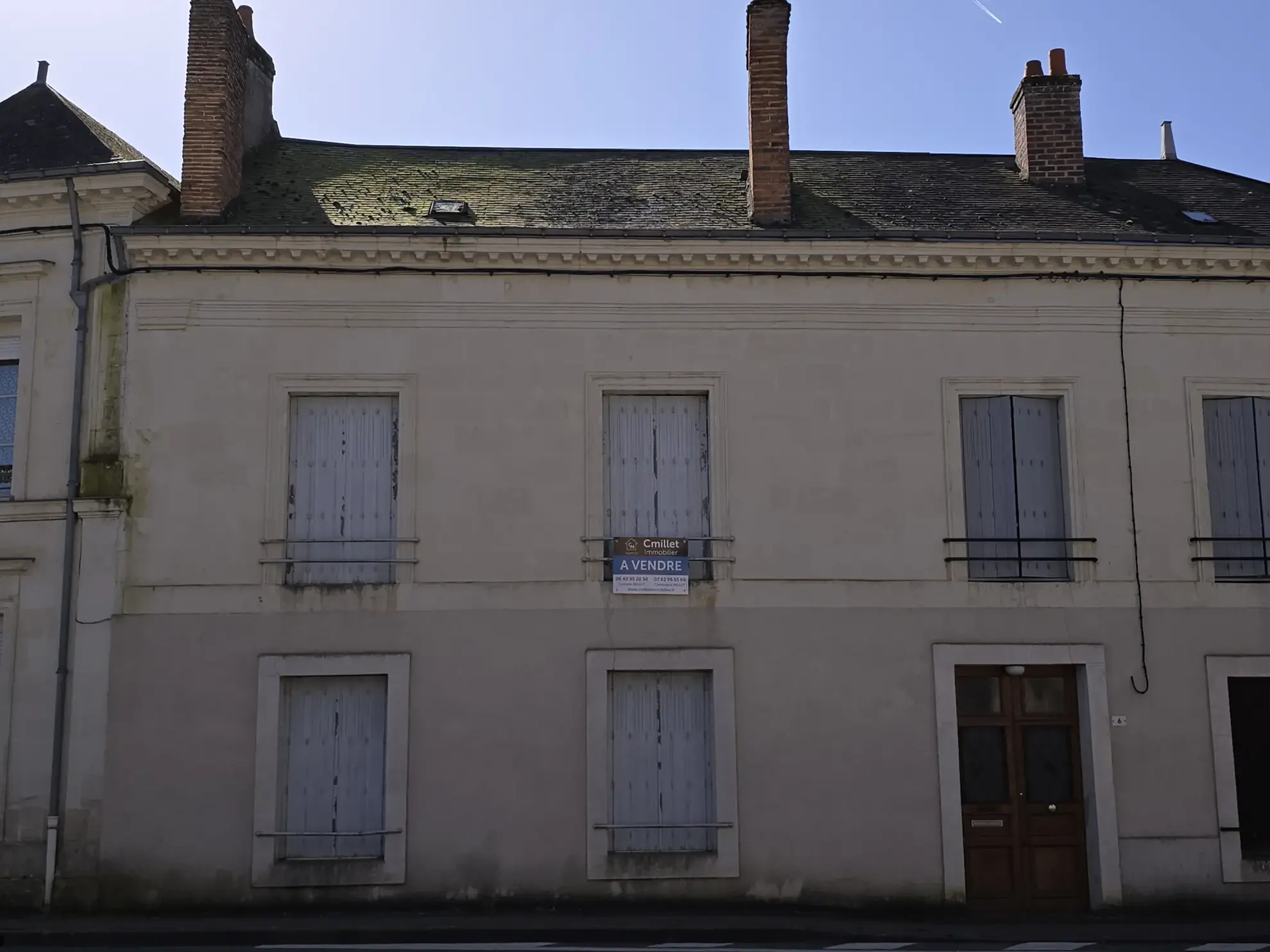 Maison à Marcon avec cour, grange et jardin – 3 chambres, 56 000 EUR 