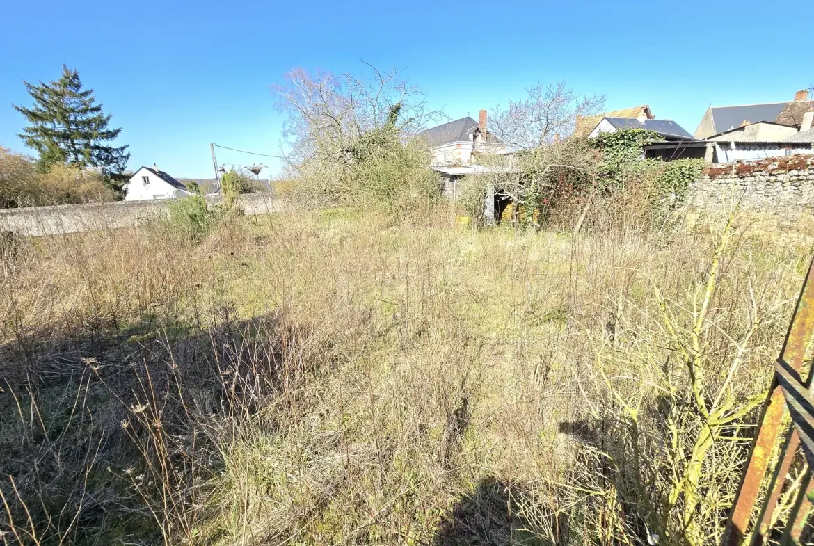 Maison à Marcon avec cour, grange et jardin – 3 chambres, 56 000 EUR 