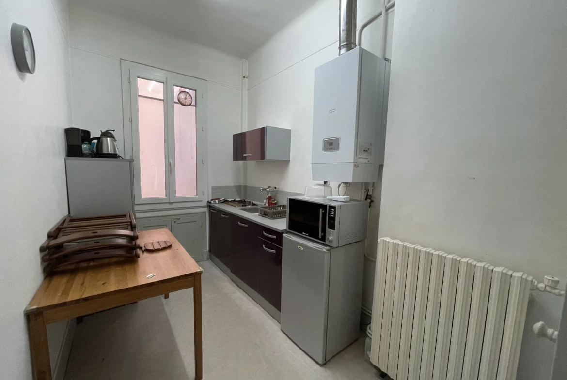 Appartement T1 bis de 33,5 m² en plein centre de Vichy avec ascenseur 