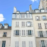 Appartement traversant de 25 m² à Paris 10ème - Village Saint Martin