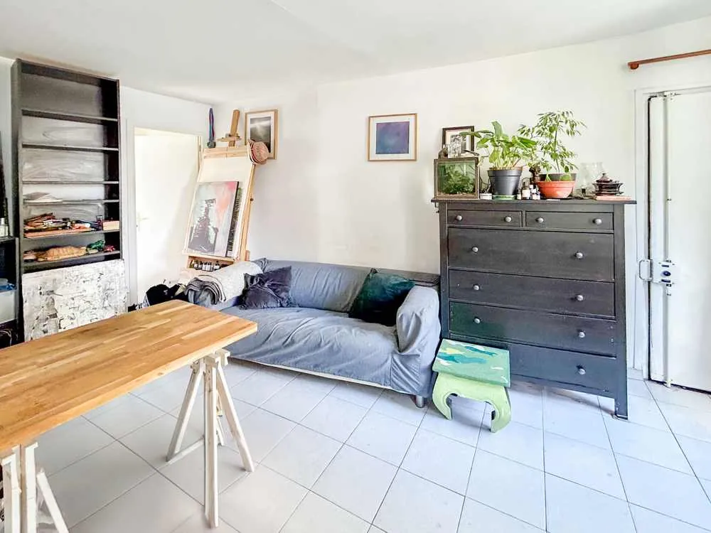 Appartement traversant de 25 m² à Paris 10ème - Village Saint Martin 