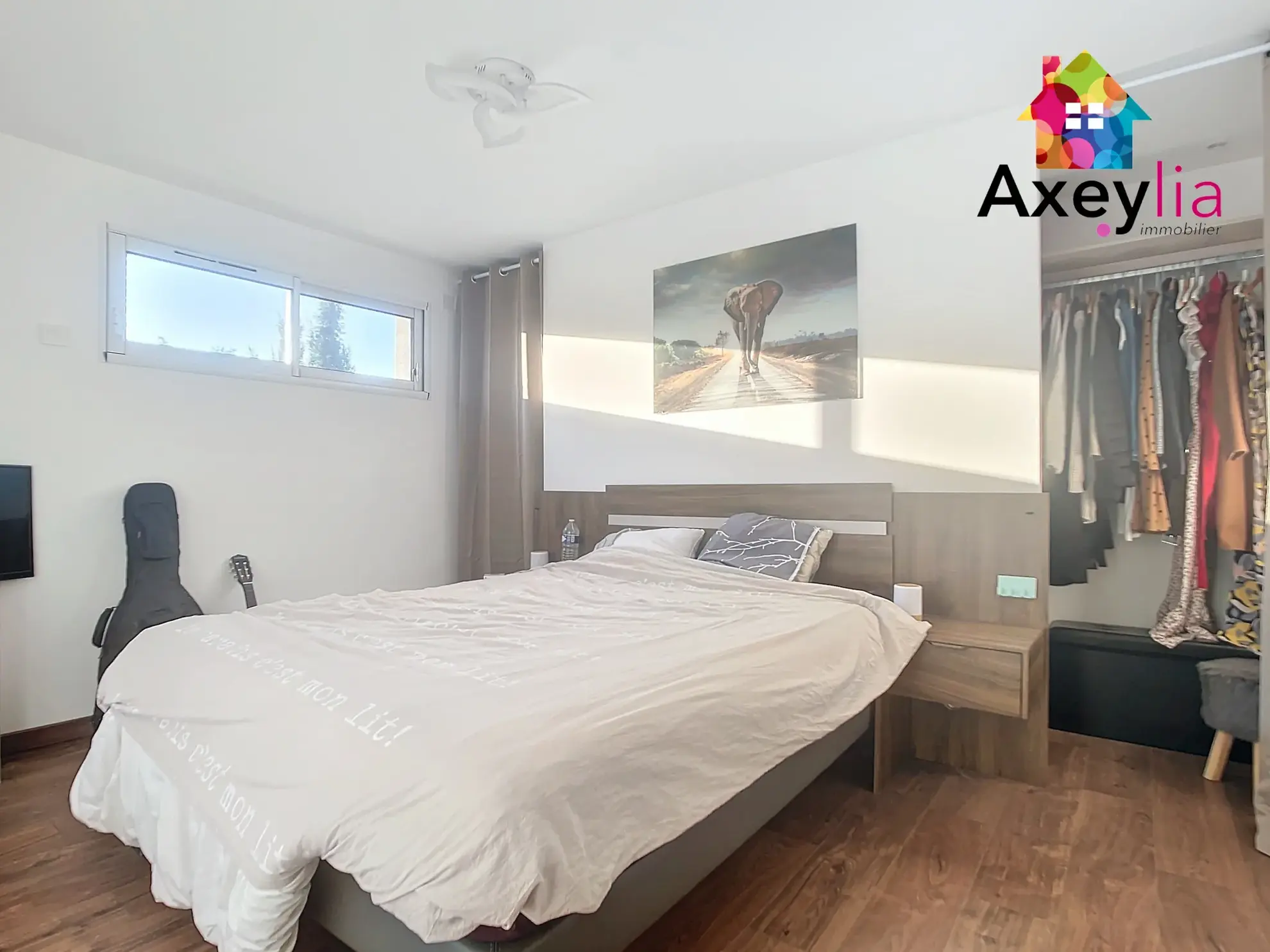 Maison récente avec piscine et terrasse à Vougy - 3 chambres - 950 m² 