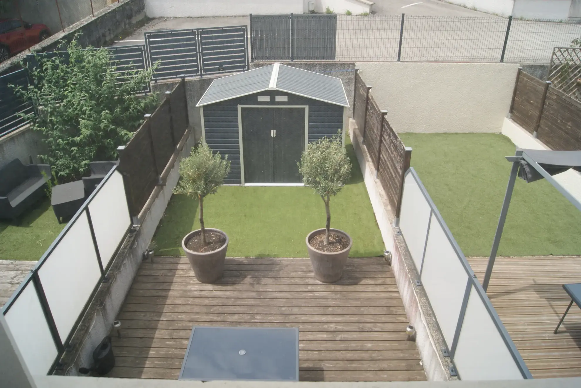 Maison T5 rénovée à Éparres proche de Bourgoin avec terrasse et parking sécurisé 