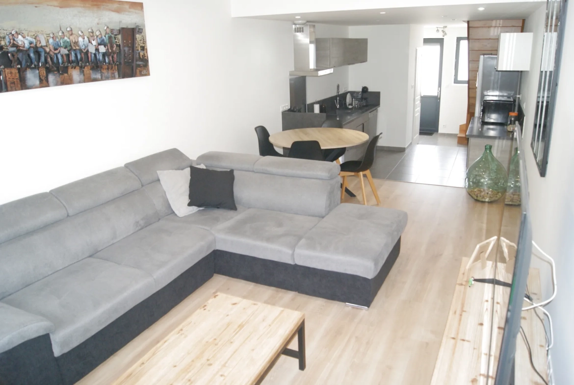 Maison T5 rénovée à Éparres proche de Bourgoin avec terrasse et parking sécurisé 