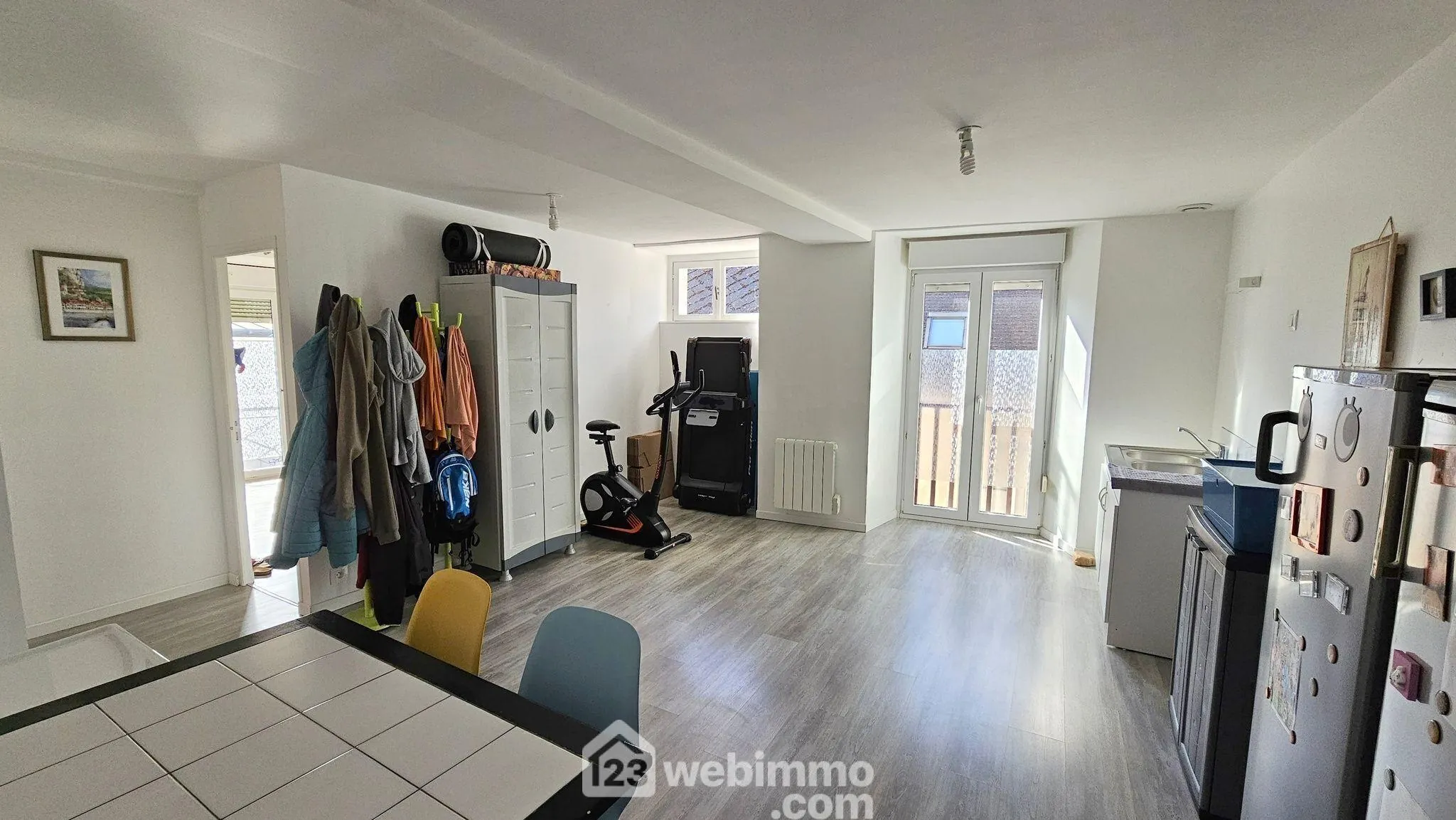 À vendre duplex lumineux de 64 m² à Puiseaux avec mezzanine et rénovations récentes