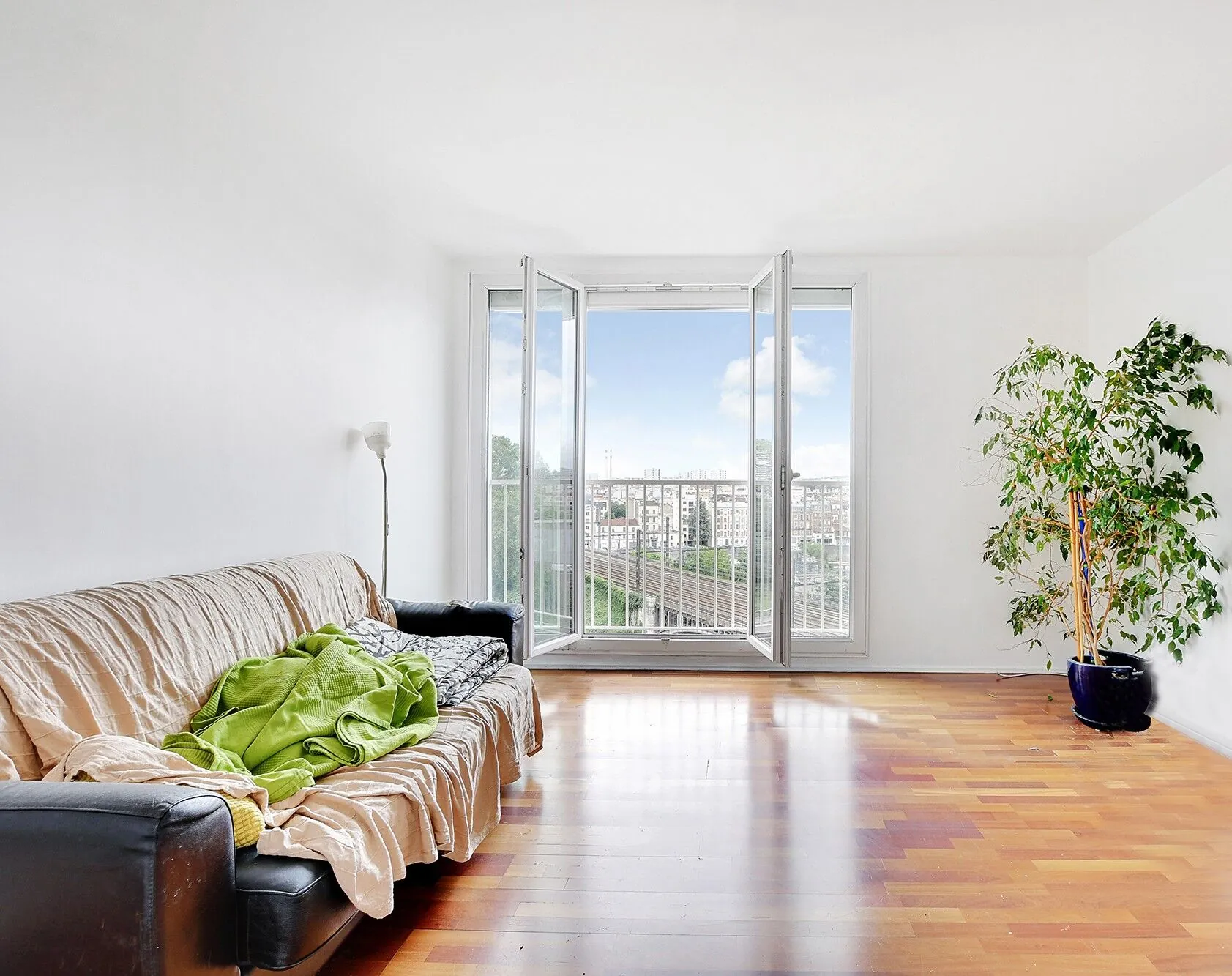 Bel appartement 3 pièces à Fontenay-sous-Bois, Limite Montreuil, plein sud