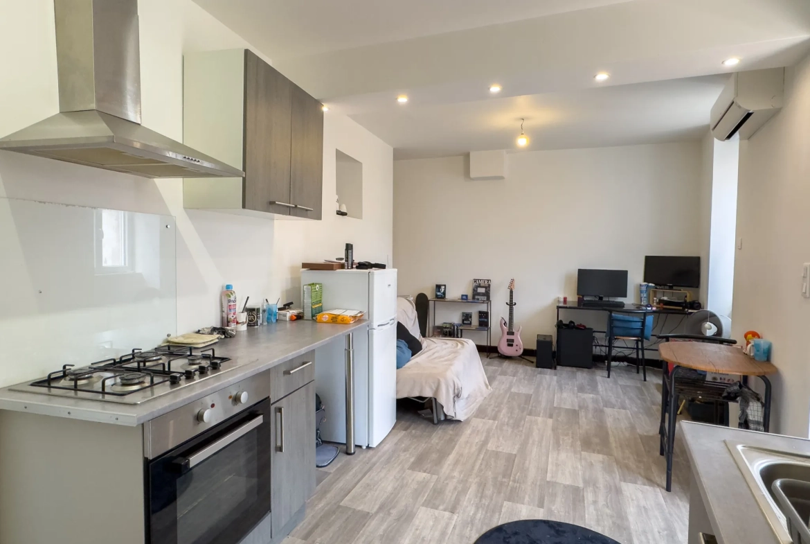 Deux appartements à vendre à Privas : 36 et 63 m² dans une copropriété calme 