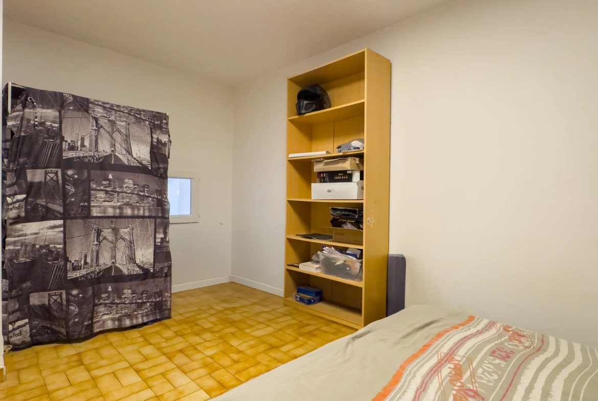 Deux appartements à vendre à Privas : 36 et 63 m² dans une copropriété calme 