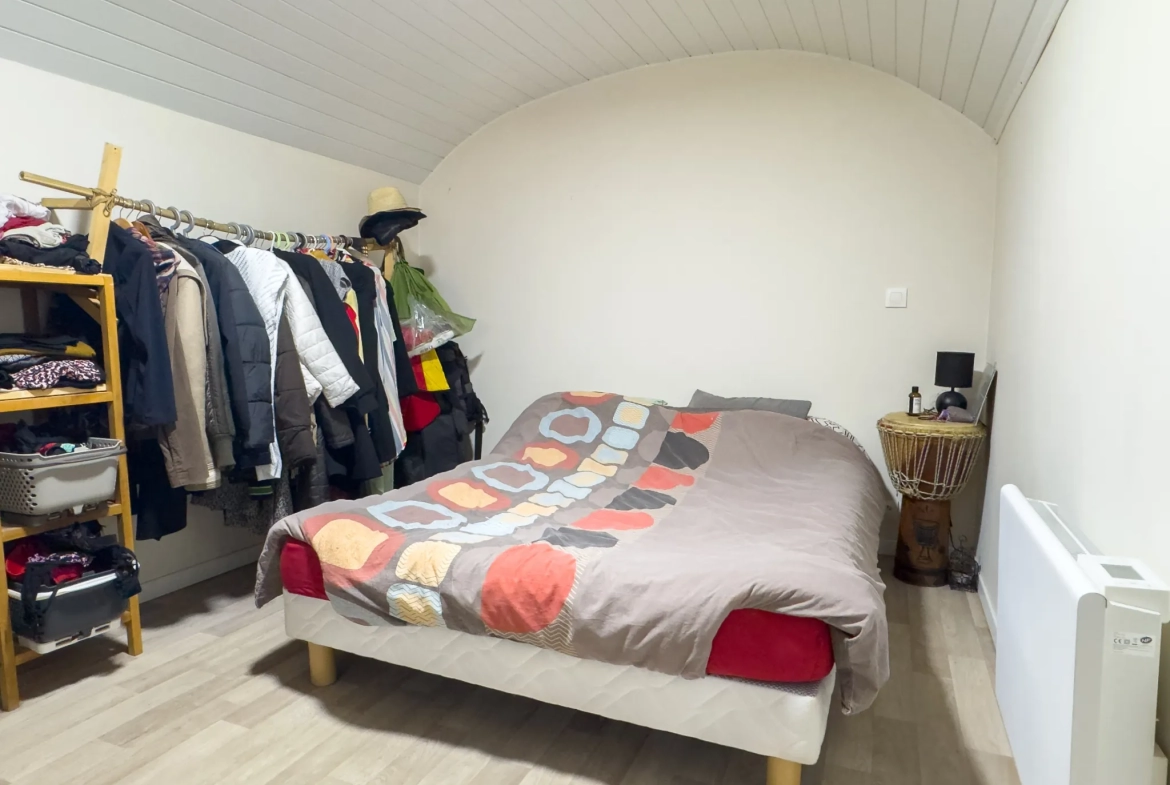 Deux appartements à vendre à Privas : 36 et 63 m² dans une copropriété calme 