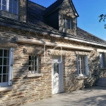 Charmante maison en pierre de 137 m² à La Chapelle Caro avec jardin et dépendance
