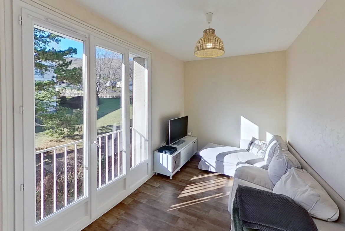 Appartement F4 de 68,17 m² à Chanturgue - Lumineux et pratique 