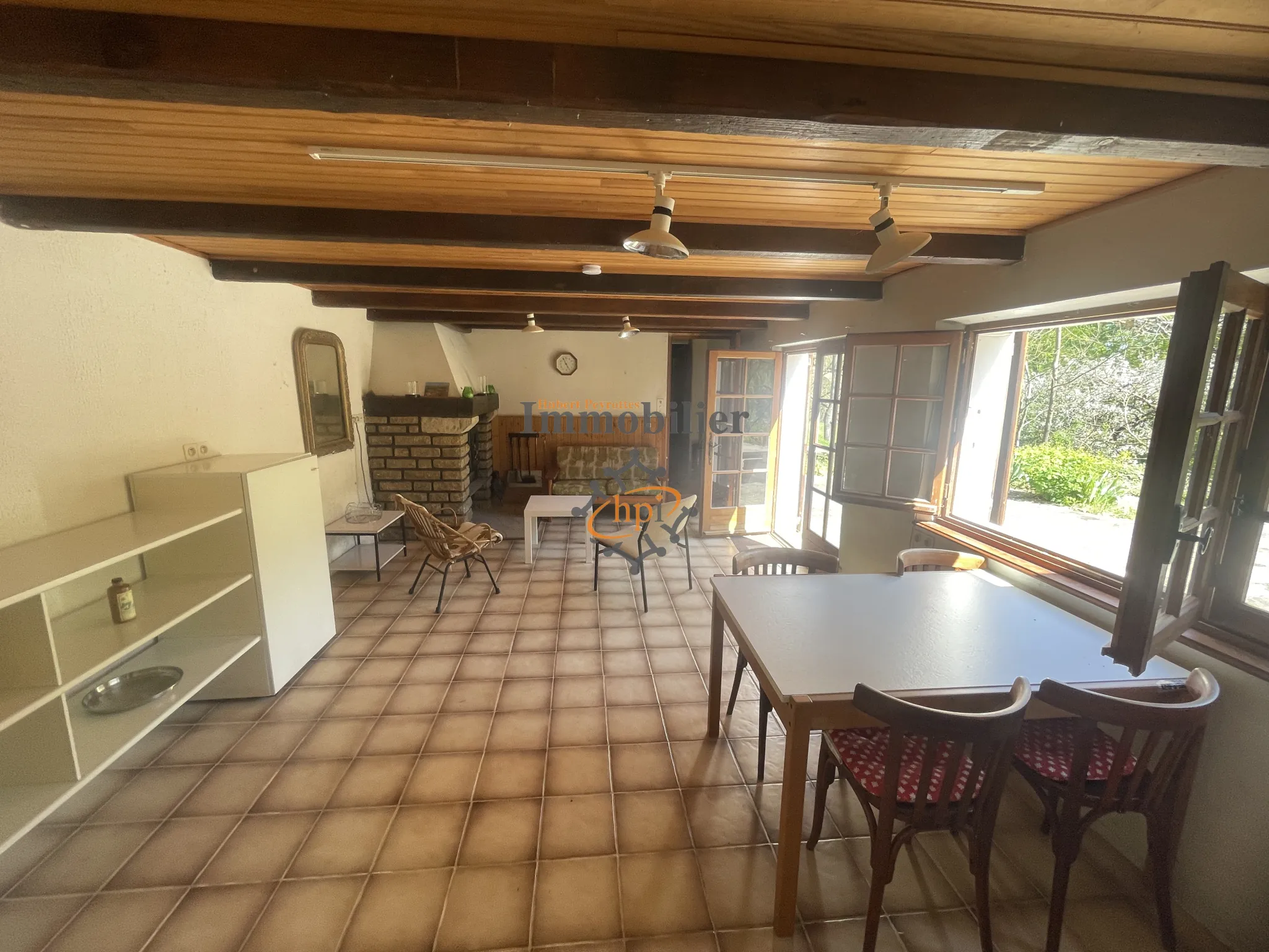 Maison de campagne avec terrain et studio à Broquiès dans la vallée du Tarn 